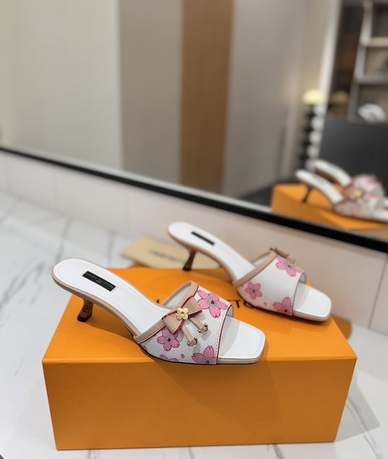 Louis Vuitton LV Elegant Open-Toe Sandals with Premium Materials and Custom Heel