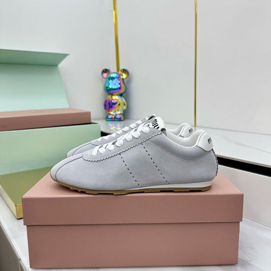Miu Miu Vintage Casual Leather White Shoes Soft Comfort Sole
