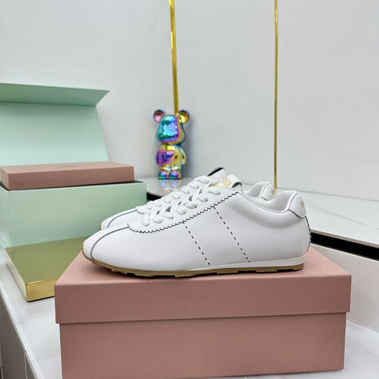 Miu Miu Vintage Casual Leather White Shoes Soft Comfort Sole