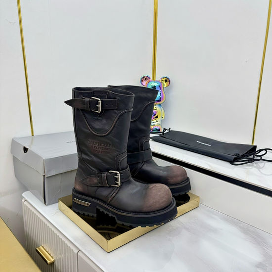 Balenciaga Premium Comfort Leather Boots with Durable Outsole