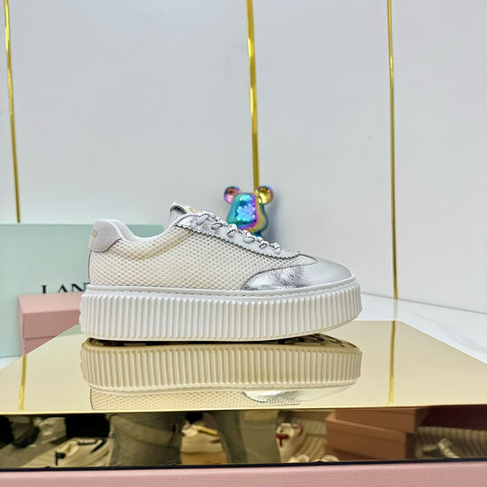 Miu Miu Vintage Distressed Soft Leather Casual White Shoes