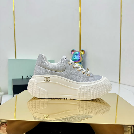 Chanel Classic Black White Casual Comfortable Sheepskin Sneakers