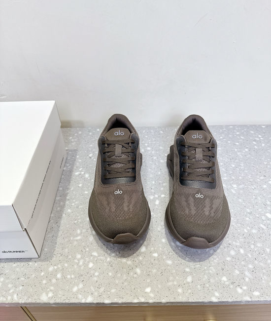 Alo Breathable Mesh Casual Running Shoes with Supportive Cushioning