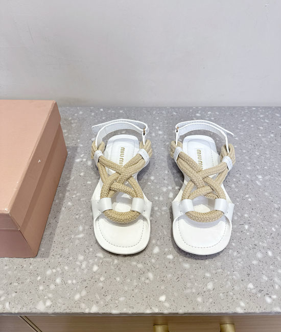 Miu Miu Comfortable Leather Flat Sandals Casual Daily Wear