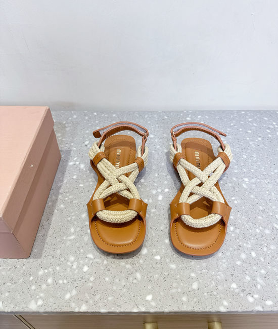Miu Miu Comfortable Leather Flat Sandals Casual Daily Wear