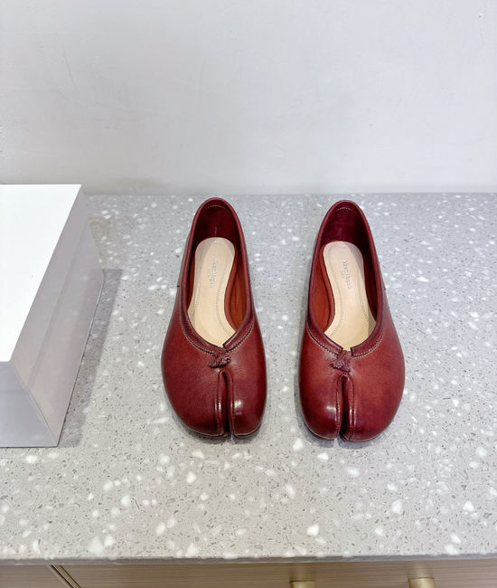 Maison Margiela MM6 Split Toe Soft Leather Flats with Double Layer Sole
