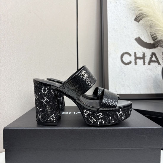 Chanel Patent Leather Upper Slide Sandals Soft Lining Genuine Leather Sole
