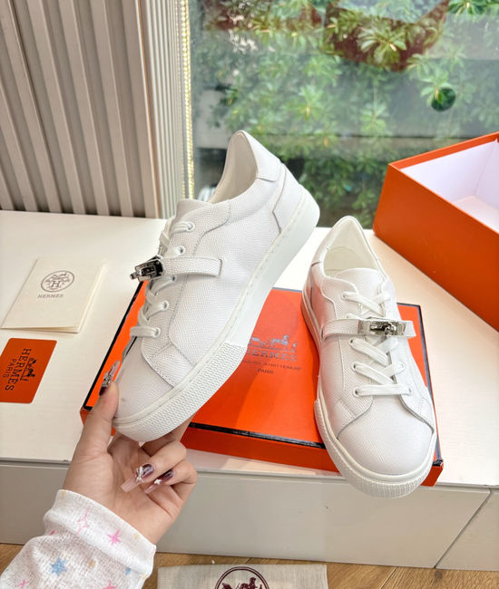 Hermes Casual Versatile Sneakers Soft Leather Lightweight Non-slip Sole