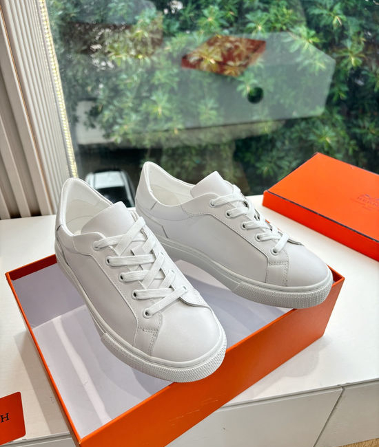 Hermes Casual Versatile Sneakers Soft Leather Lightweight Non-slip Sole