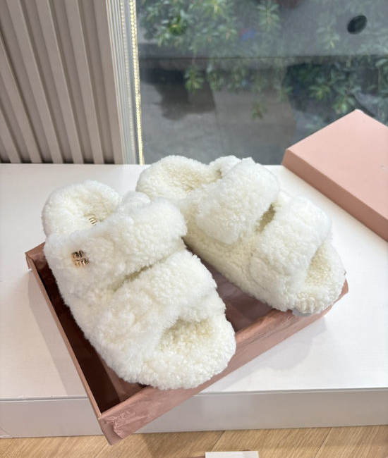 Miu Miu Wool Upper Thick Sole Comfortable Loafers