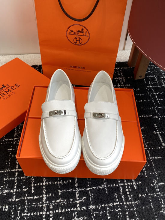 Hermes Classic Slip-on Loafers Soft Leather Upper Comfortable Sole