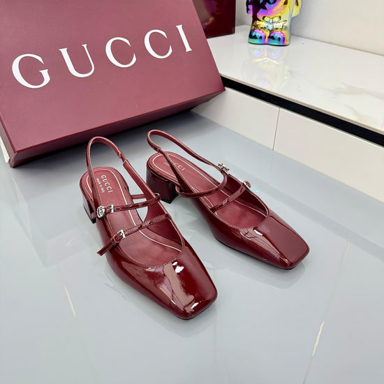 Gucci Crystal Buckle Decor Slingback Patent Leather Dress Shoes