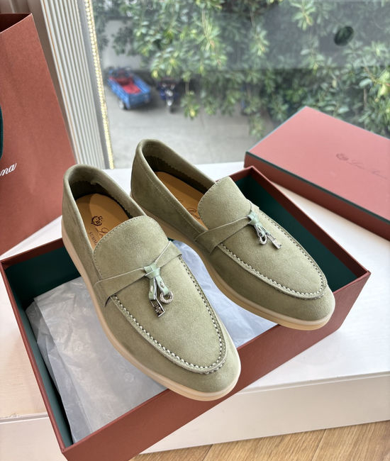Loro Piana Smooth Leather Elegant Loafers Premium Handcrafted Durable Sole
