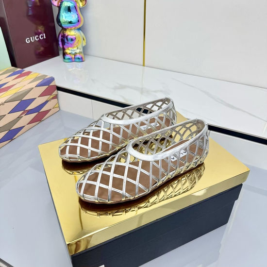 Alaia Handwoven Cutout Leather Ballet Flats for Casual Wear