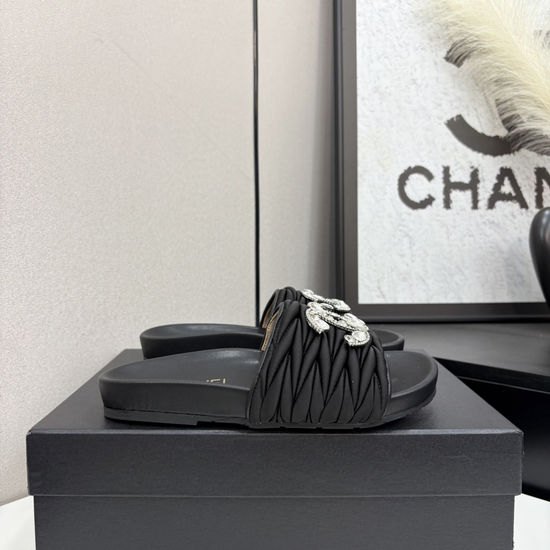 Chanel Rhinestone Buckle Slides Comfortable Thick Sole Slippers
