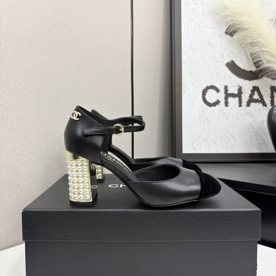 Roger Viver RV Diamond Buckle Sheepskin Leather Sole Sandals