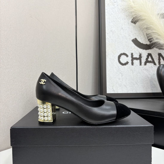 Roger Viver RV Diamond Buckle Sheepskin Leather Sole Sandals