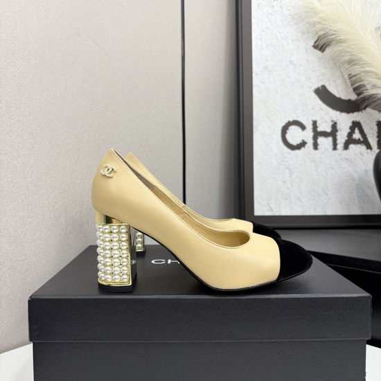 Roger Viver RV Diamond Buckle Sheepskin Leather Sole Sandals
