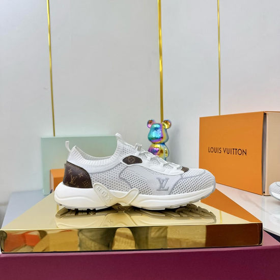 Louis Vuitton Breathable Mesh Casual Sneakers Fashion Versatile Daily Footwear