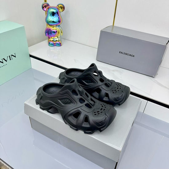 Balenciaga Comfortable Lightweight Casual Slip On Slides