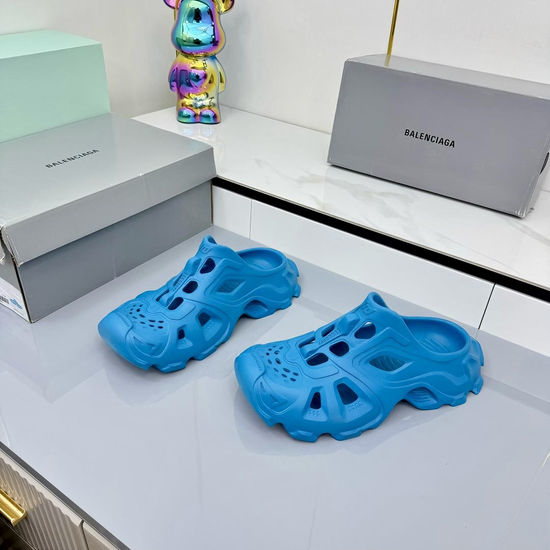 Balenciaga Comfortable Lightweight Casual Slip On Slides