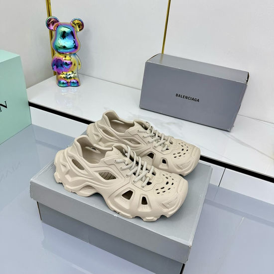 Balenciaga Comfortable Lightweight Casual Slip On Slides