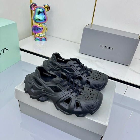 Balenciaga Comfortable Lightweight Casual Slip On Slides