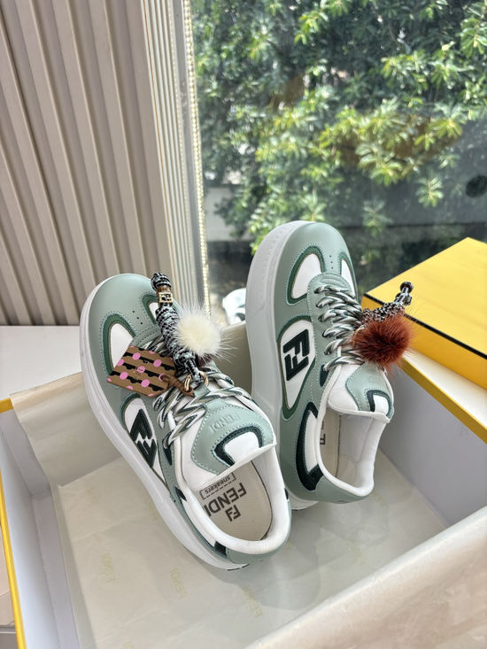 Fendi Classic Pattern Leather Upper Versatile Casual Sneakers