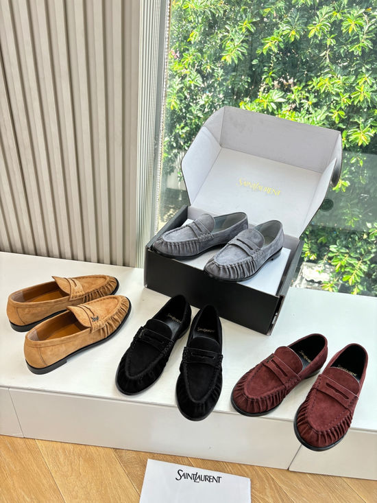 Yves Saint Laurent Embossed Logo Leather Slip-on Loafer Mules