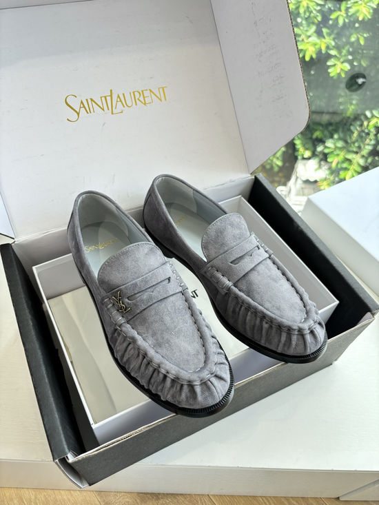 Yves Saint Laurent Embossed Logo Leather Slip-on Loafer Mules