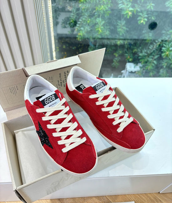 Golden Goose GGDB Vintage Distressed Star Pattern Leather Casual Sneakers