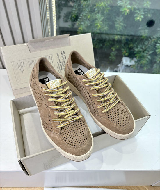 Golden Goose GGDB Vintage Distressed Star Pattern Leather Casual Sneakers