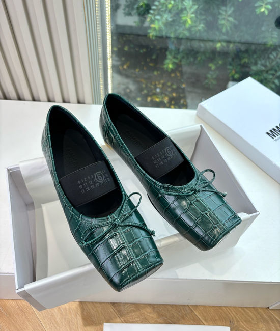 Maison Margiela MM6 Split Toe Soft Leather Comfortable Casual Flat Mary Jane Shoes
