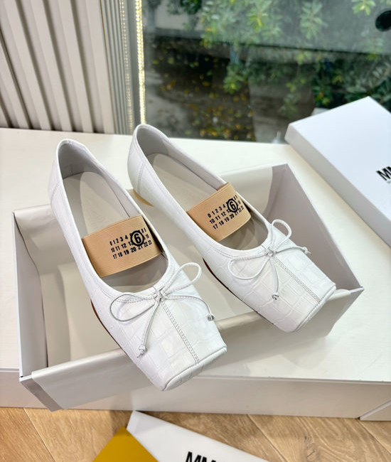 Maison Margiela MM6 Split Toe Soft Leather Comfortable Casual Flat Mary Jane Shoes