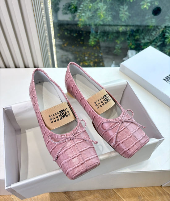 Maison Margiela MM6 Split Toe Soft Leather Comfortable Casual Flat Mary Jane Shoes