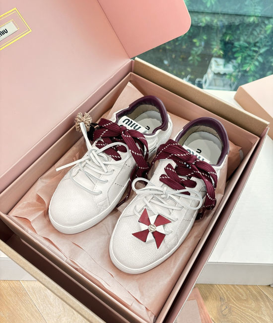 Miu Miu Comfortable Thick Sole Casual Leather Sneakers