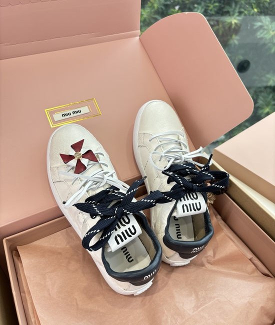 Miu Miu Comfortable Thick Sole Casual Leather Sneakers