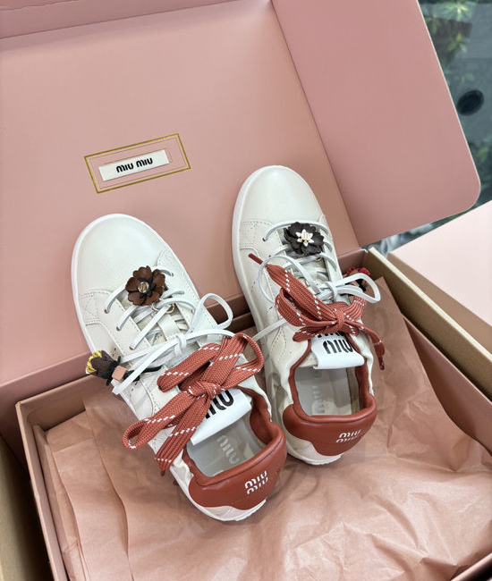 Miu Miu Comfortable Thick Sole Casual Leather Sneakers