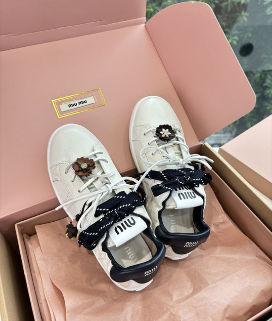 Miu Miu Comfortable Thick Sole Casual Leather Sneakers