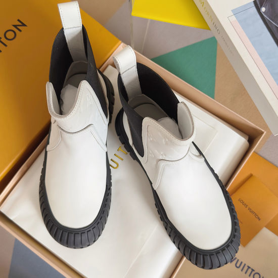 Louis Vuitton LV Classic Pattern Ankle Chelsea Boots with Non-slip Sole