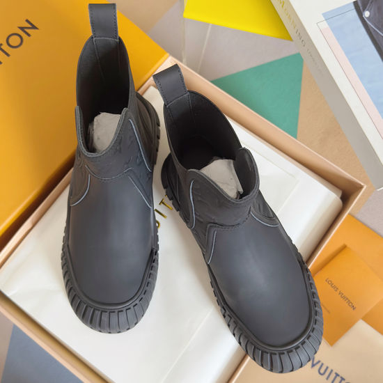 Louis Vuitton LV Classic Pattern Ankle Chelsea Boots with Non-slip Sole