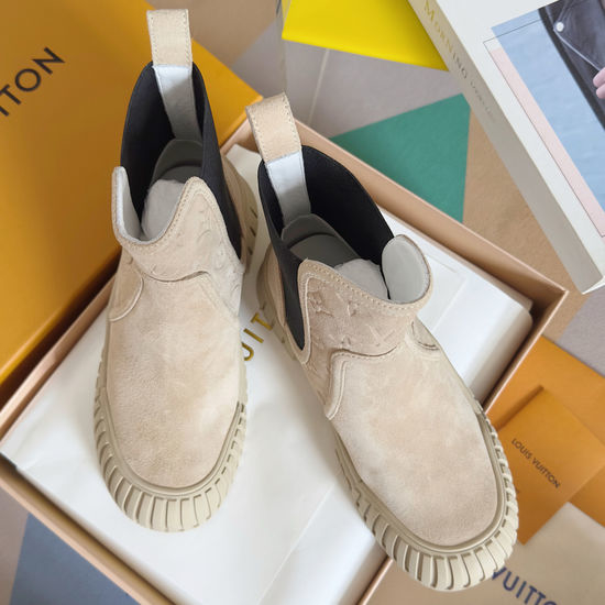 Louis Vuitton LV Classic Pattern Ankle Chelsea Boots with Non-slip Sole