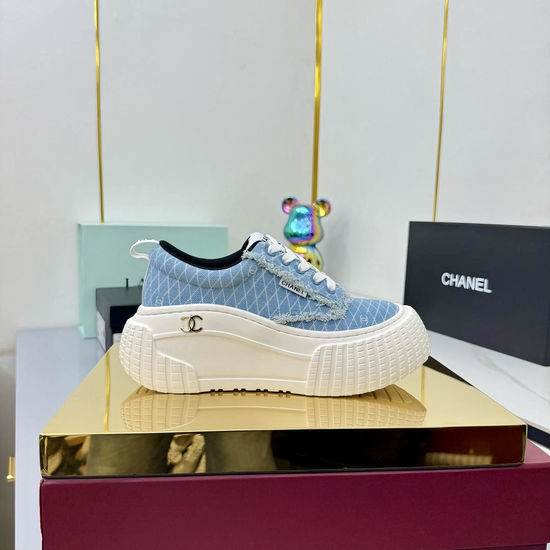 Chanel Classic Black White Casual Comfortable Sheepskin Sneakers