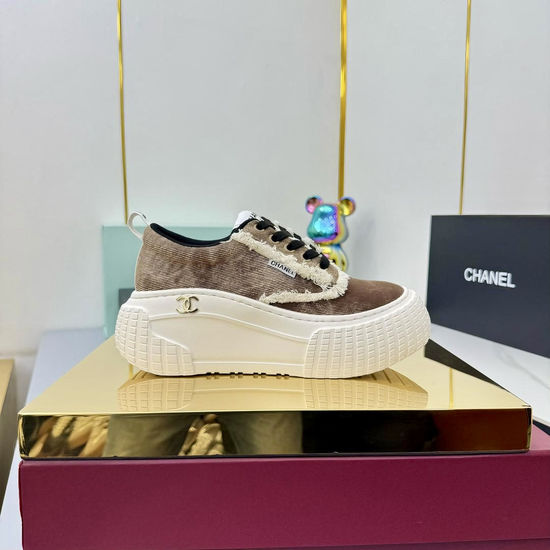 Chanel Classic Black White Casual Comfortable Sheepskin Sneakers