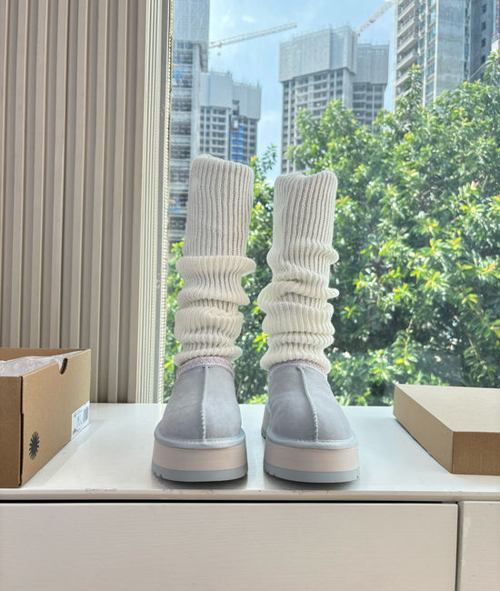 UGG Soft Fleece Lined Suede Ankle Snow Boots