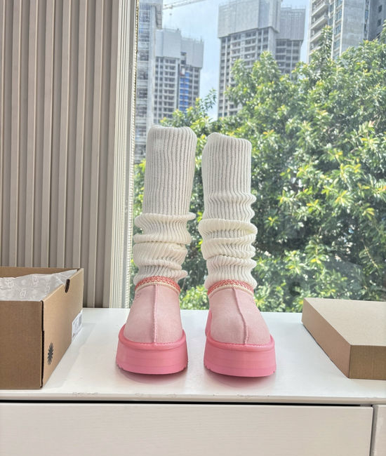 UGG Soft Fleece Lined Suede Ankle Snow Boots