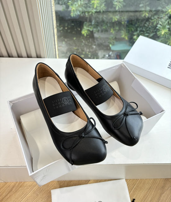 Maison Margiela MM6 Split Toe Soft Leather Comfortable Casual Flat Mary Jane Shoes