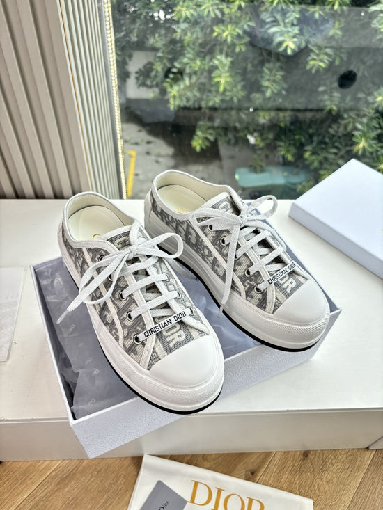Christian Dior Embroidered Leather Mesh Casual Sneakers Breathable Comfortable Footwear