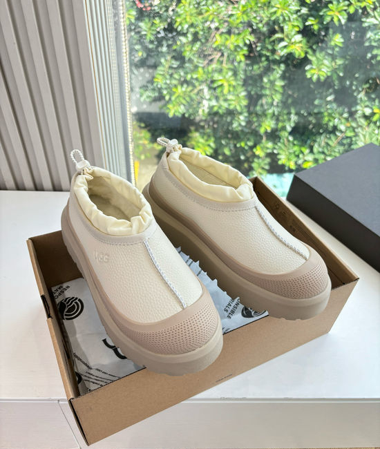 UGG Fleece Lined Genuine Leather Platform Slip On Shoes