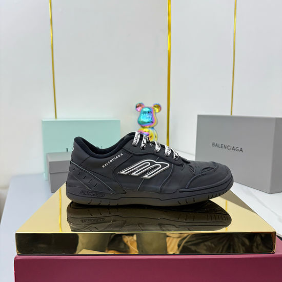 Balenciaga Distressed Casual Sneakers Breathable Upper Material